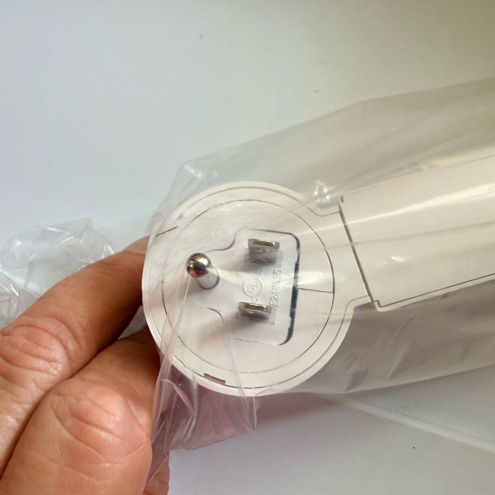 EZ Outlet Electrical Extender - Picture 2 of 7